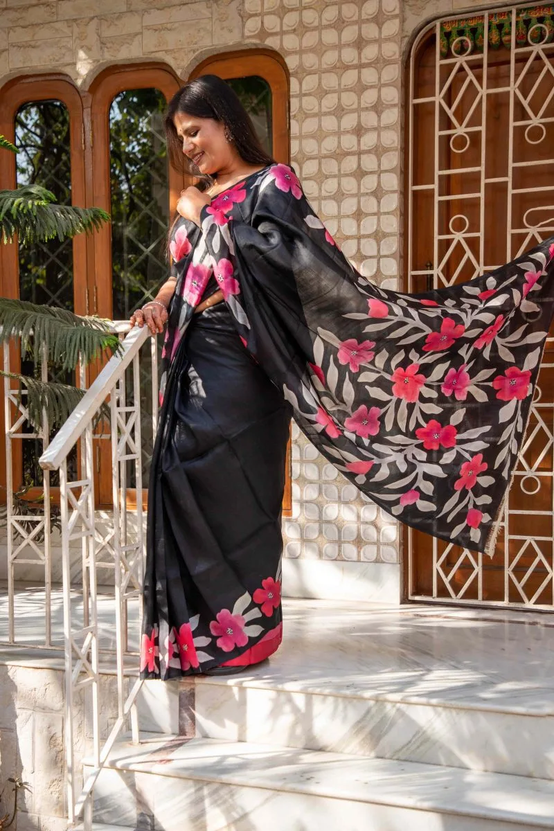 Hand-Painted Handloom Pure Silk Saree - Image 4