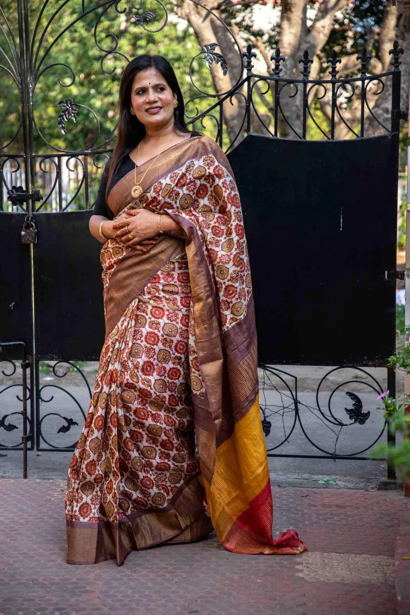 Hand-Azrak Block Printed Tussar Silk Saree - Image 7