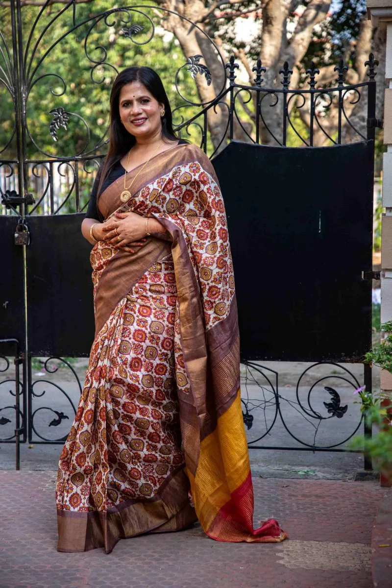 Hand-Azrak Block Printed Tussar Silk Saree - Image 8