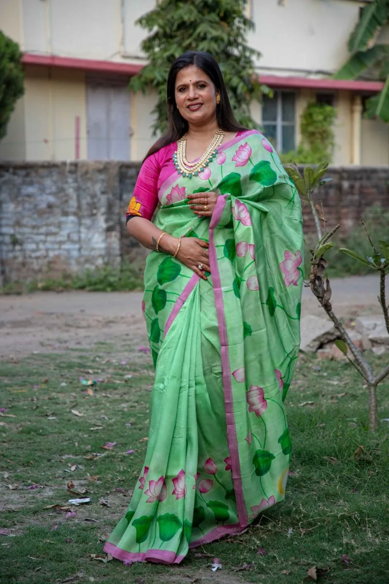 Luxurious Handloom Bishnupuri Silk with Exquisite Hand-Painted Kalamkari Pitchwai Design
