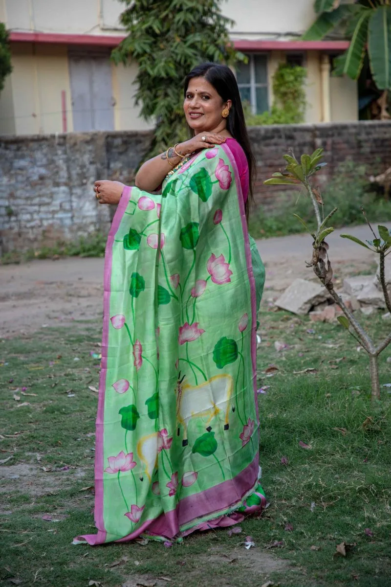 Luxurious Handloom Bishnupuri Silk with Exquisite Hand-Painted Kalamkari Pitchwai Design - Image 4