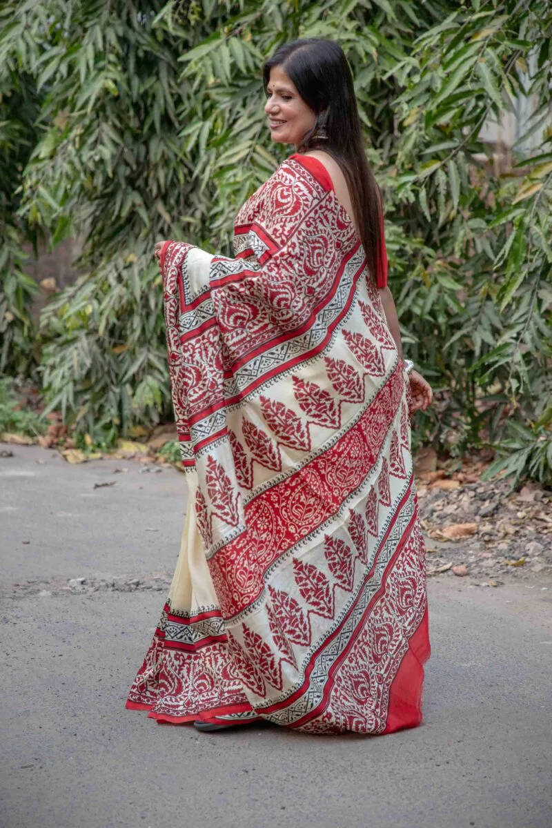 Pure Handloom Bishnupuri Silk Saree with Block Print - Image 9