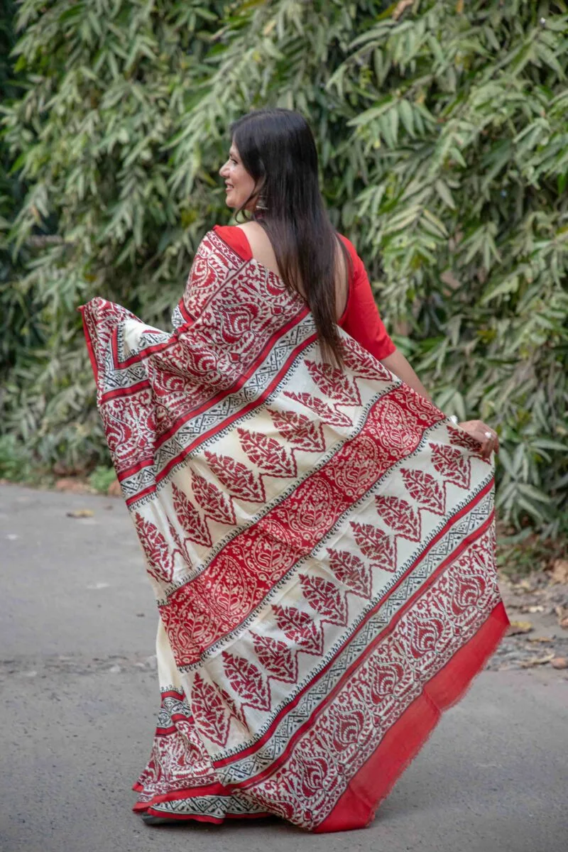 Pure Handloom Bishnupuri Silk Saree with Block Print - Image 6
